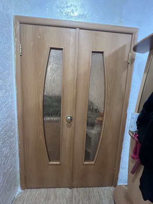 Продам межкомнотные двери