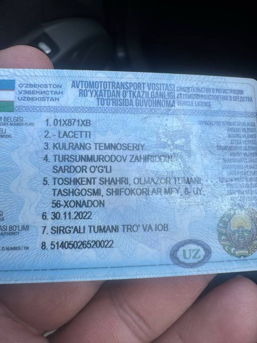 Jentra moshina sotiladi