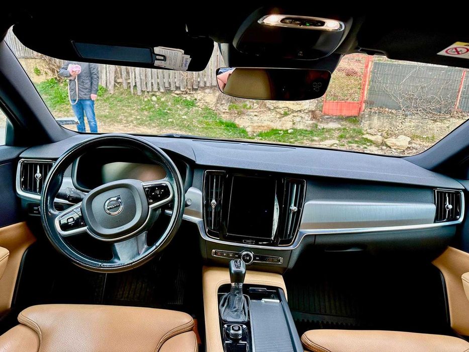 Volvo V90 Momentum Automat Euor 6 2017/6