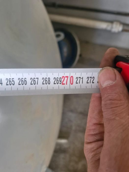 Продам две ёмкости.