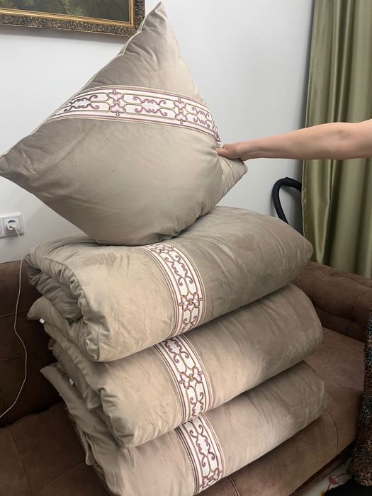 Корпе, подушки новые в чехле