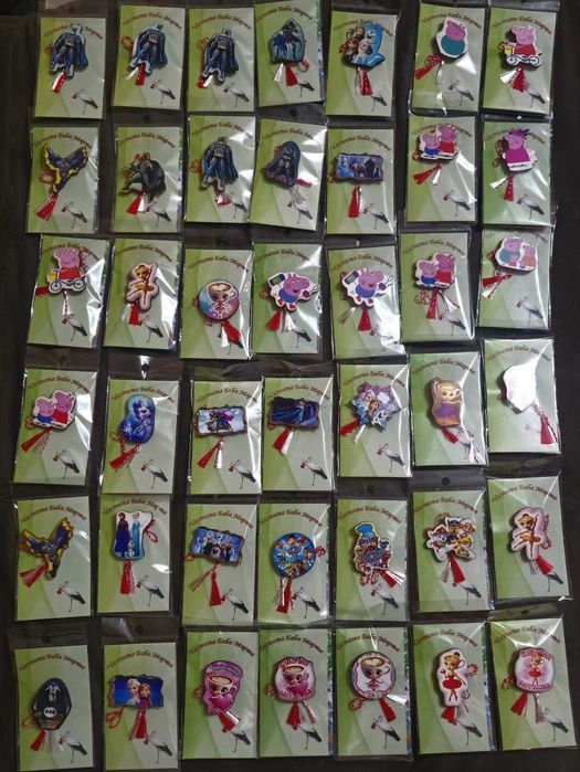 Мартеници на едро