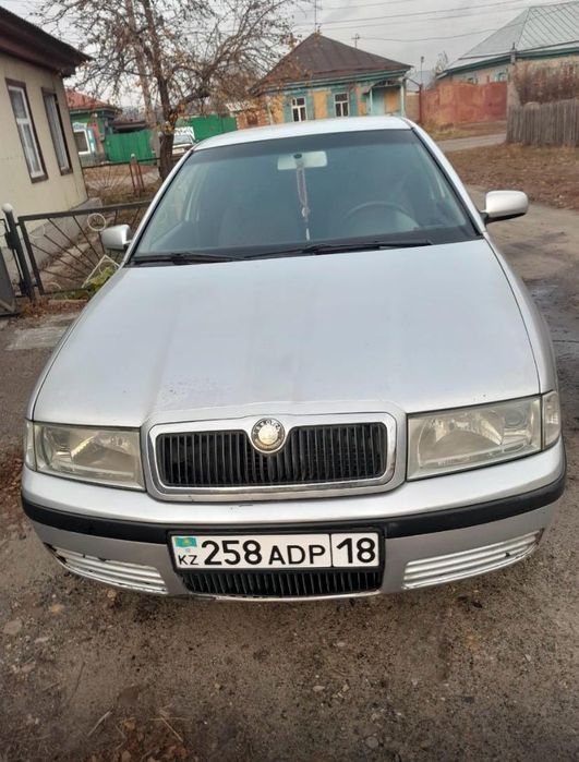 Срочно продам машину
