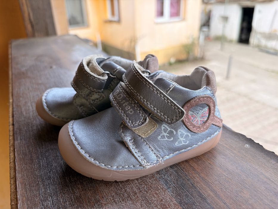 Pantofi DD Step marimea 20