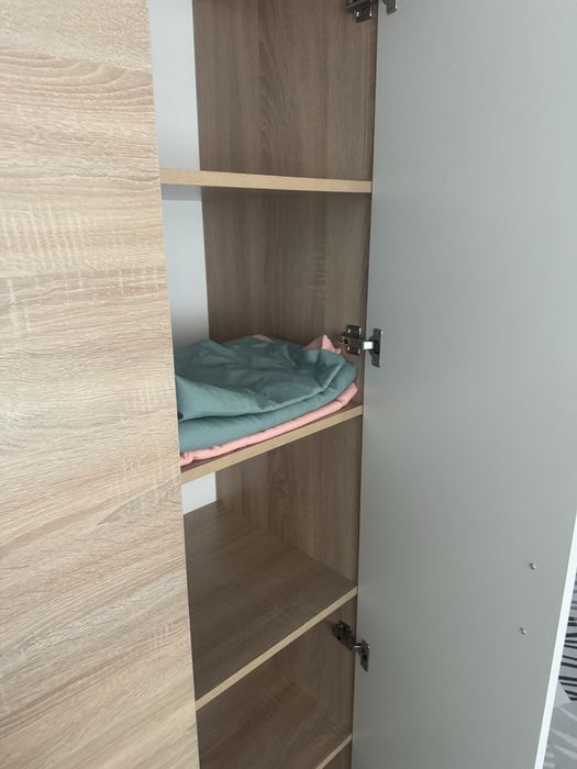 Новая кравать с матрасом и шкаф