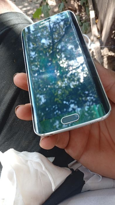 Samsung  Galaxy S6 edge