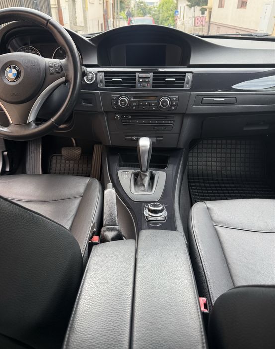 BMW 320d xDrive 4x4 | 2010 | 177 CP AUTOMATĂ