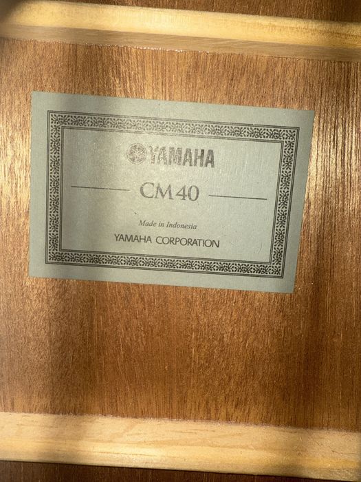 Гитара Yamaha CM40