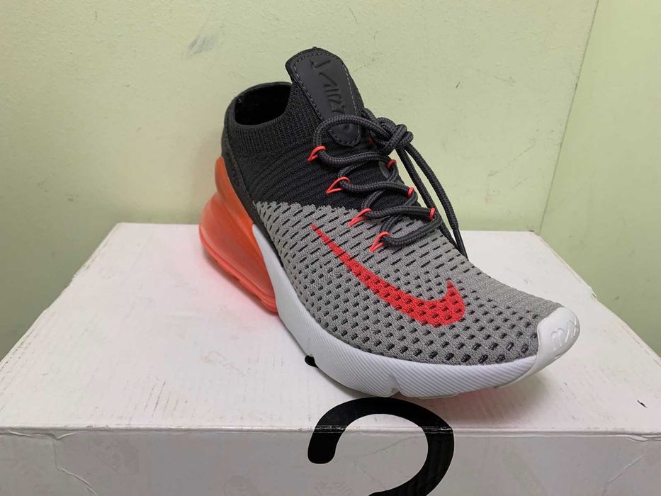 Чисто нови маратонки с кутия Nike Air Max 270 flyknit размер 37.5