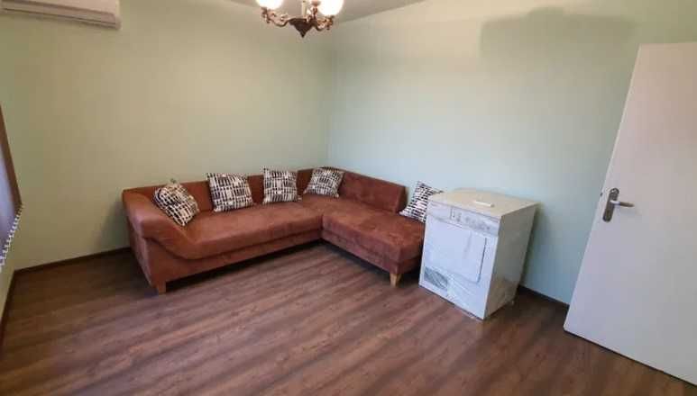 Дава се под наем Тристаен апартамент в Пловдив, Тракия - 90 кв.м за 357 € - Снимка #1