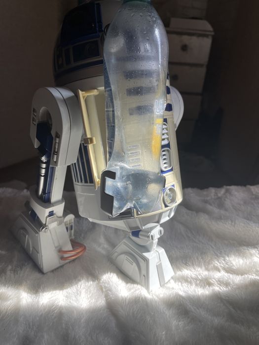 Робот R2D2 интерактивный