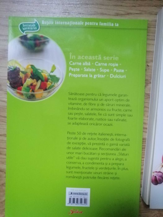 Jamie Oliver 2 carti (editate de Jurnalul National) nr 6 si 13