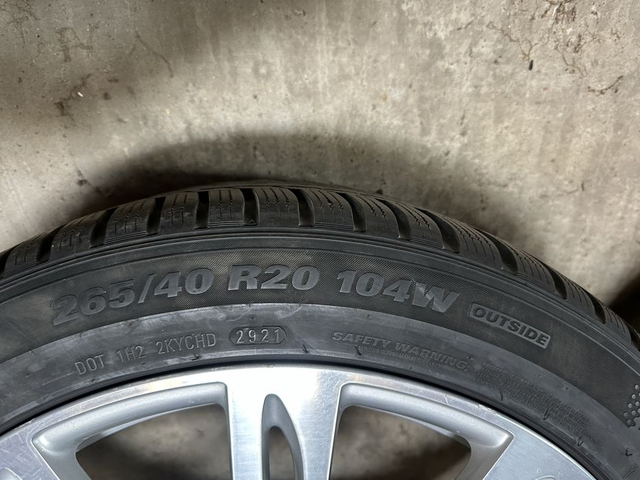 Джанти с гуми 265/40/20 Audi A8