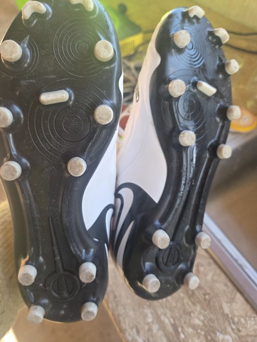 Калеври за футбол