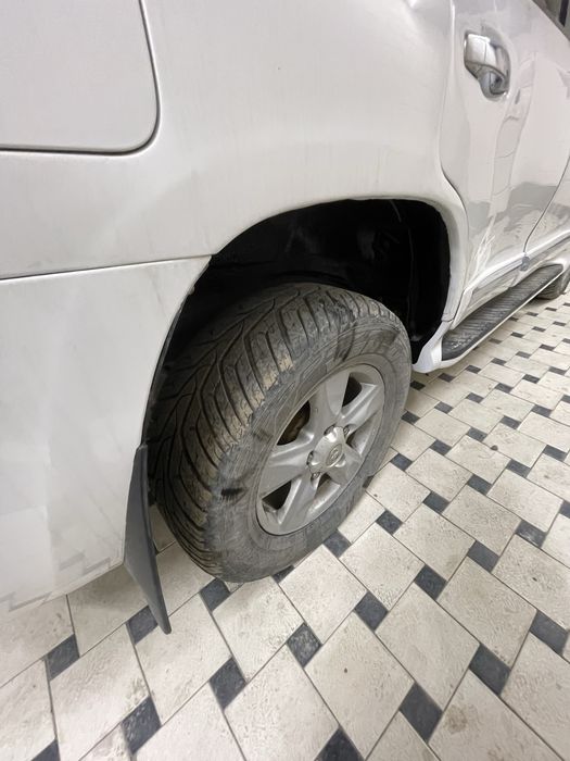 Запчасти на Toyota land cruiser