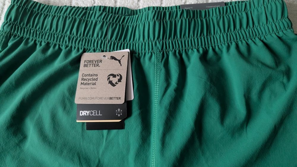 Pantaloni scurți sport Puma mărimea M produs Nou