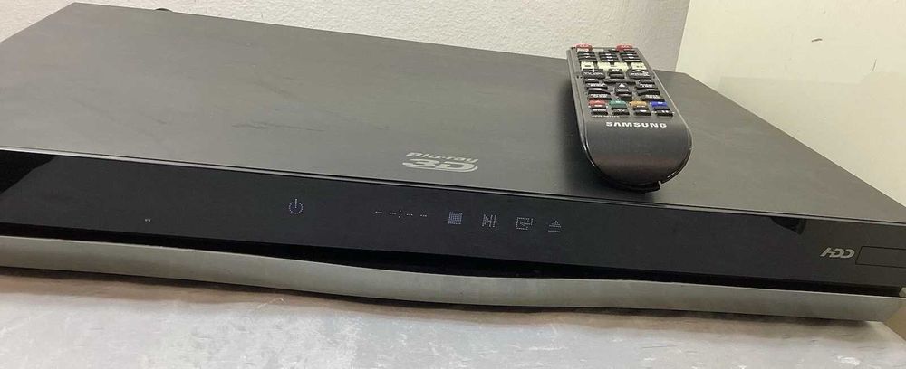 Recorder Blu-ray 3D, digital cu (HDD) - tuner TV digital HD