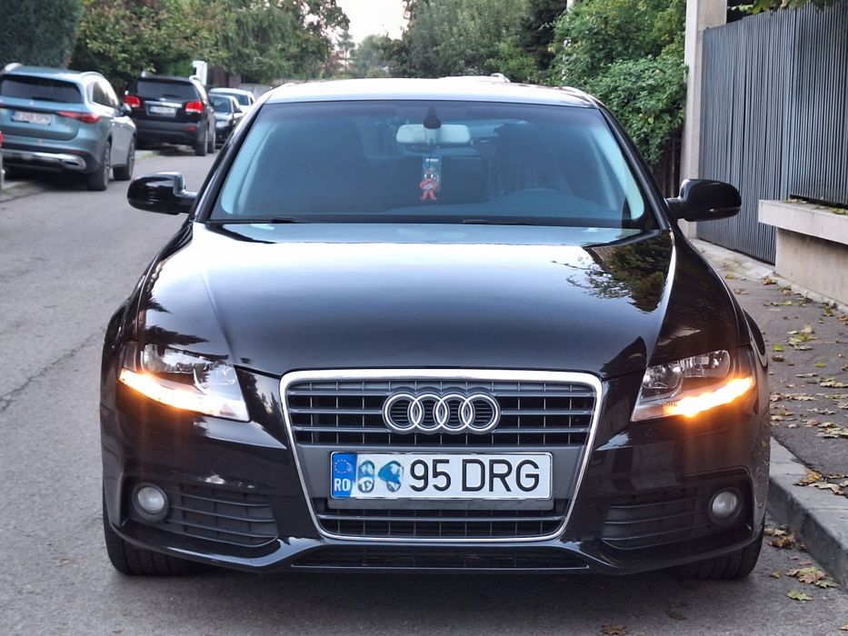 Audi A4 • Berlina • 2.0 TDI E5 • An 2011 •