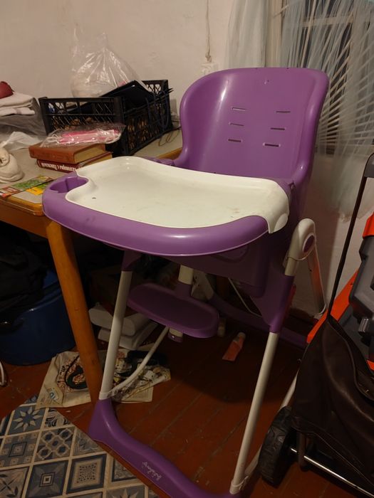 Детский стульчик для кормления