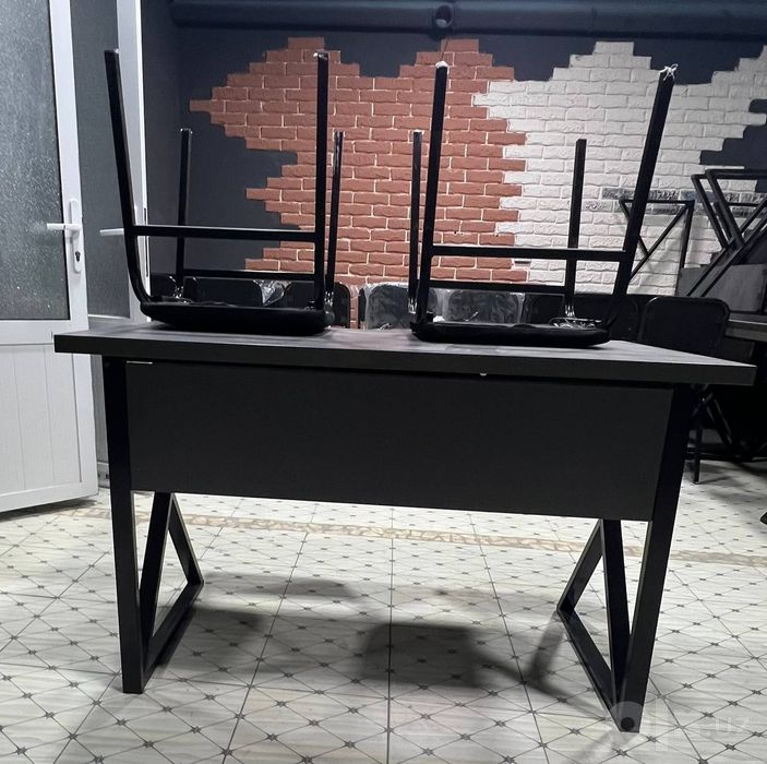 Продается парты и стулья для школы