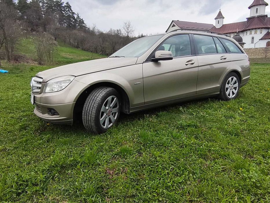MERCEDES-BENZ C-Class 2010 — imagine 3
