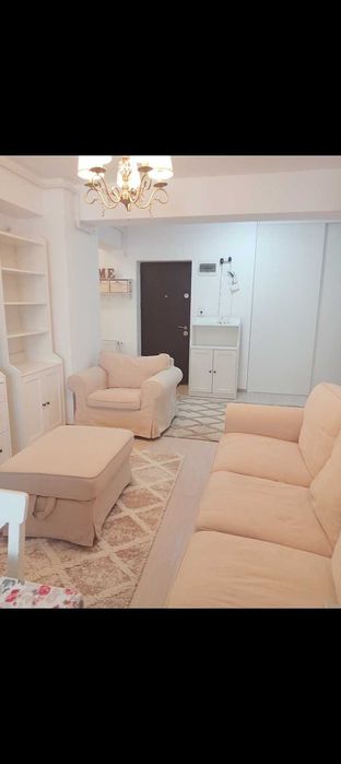 Închiriez apartament Fiald