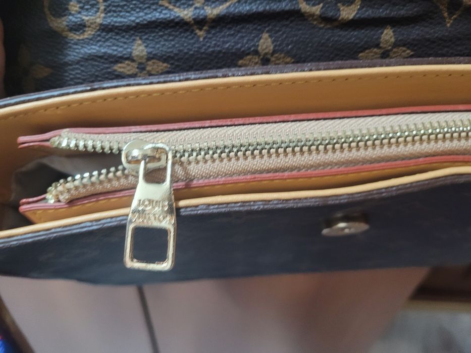 Дамски    чанти..