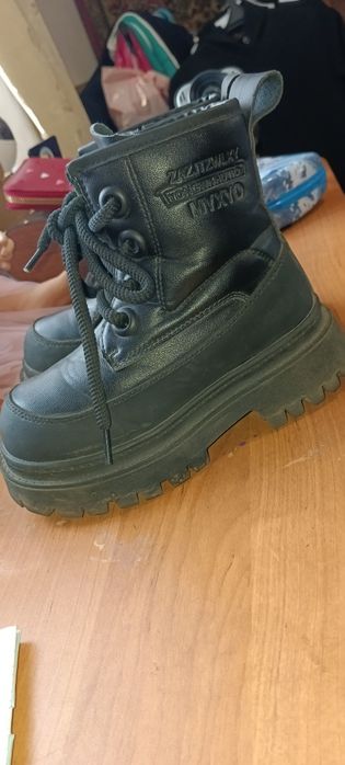 Продам сапожки на девочку