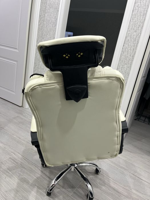 кресло с дефектом