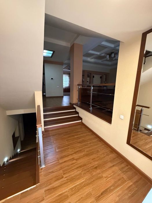 Аренда Дом Парк Локомотив 500 м2