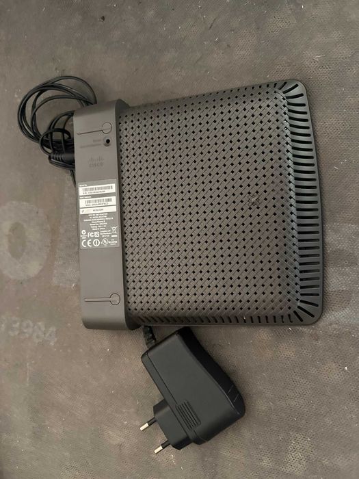 Router WiFi cisco Linksys EA 2700 DD-WRT, OpenWRT