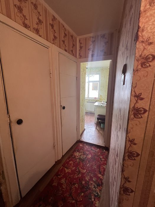 Продам 4 комнатную квартиру