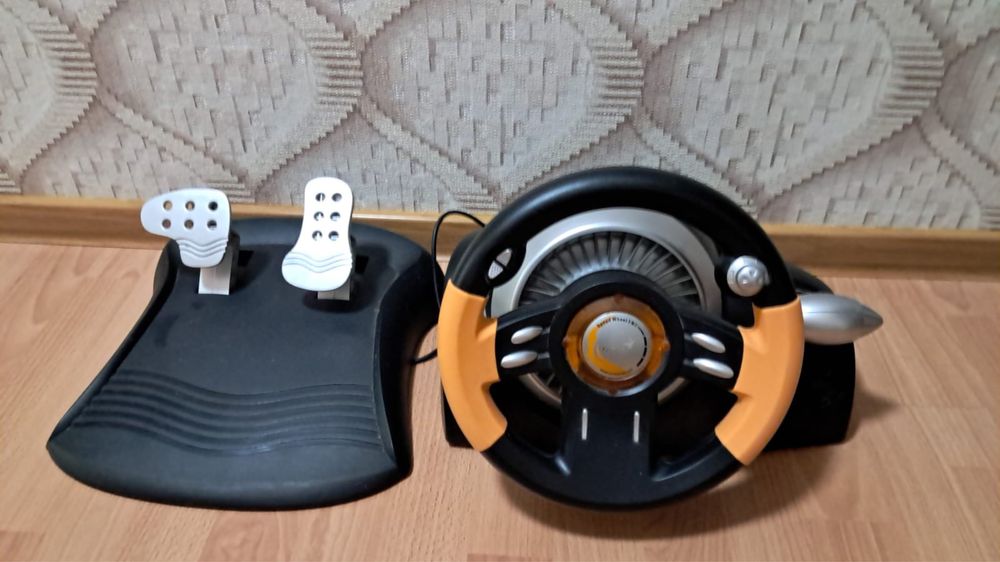 Продам игровой руль