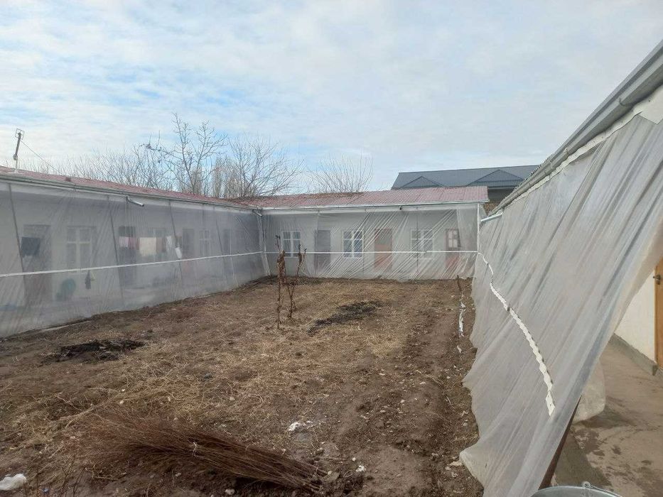 Занги отада 6 сотих уй сотилади