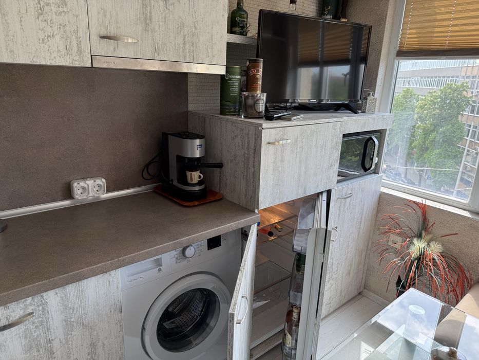 Продава се Двустаен апартамент в Русе, Център - 25 кв.м за 2600 €/кв.м - Снимка #3