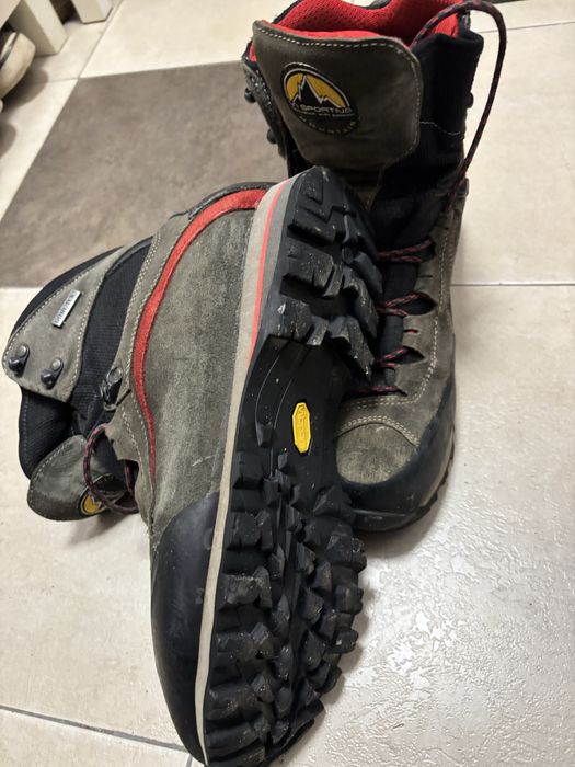 Туристически обувки