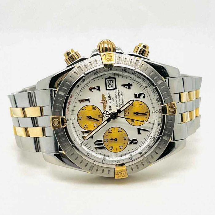 Часовник Breitling Chronomat Evolution B13356