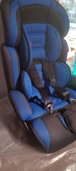 Продам автокресло детское.