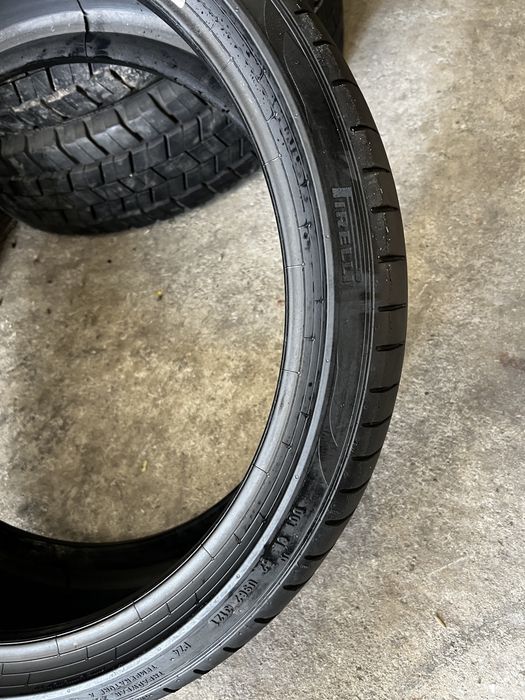 4 anvelope vara 275/30/20+245/35/20 , Pirelli , RunFlat , DOT 2021 !