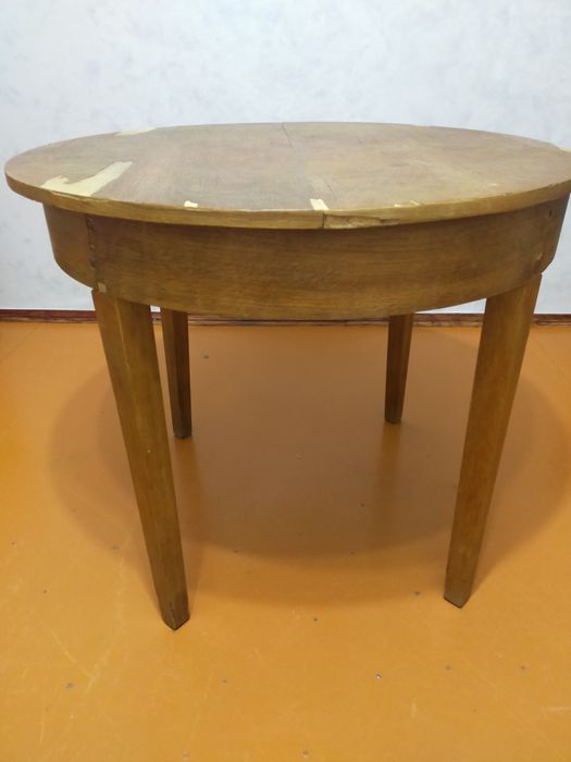 Продам стол антиквариат