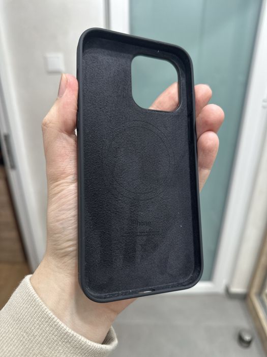 Huse premium din silicon Iphone 14/15/16 Pro/ProMax - Magsafe