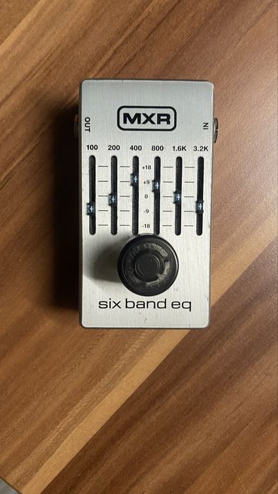 Pedala chitara MXR  Six Band  EQ