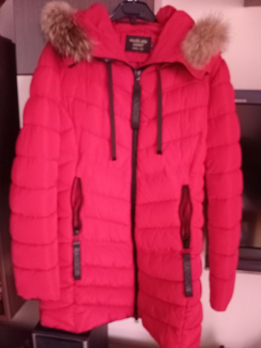 Vand geaca dama cu gluga