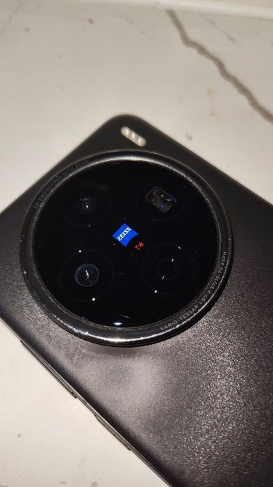 Продам/обменяю vivo x200