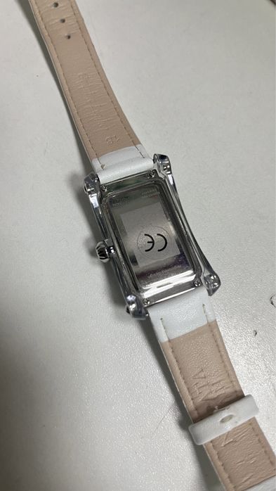 Наручные часы женские