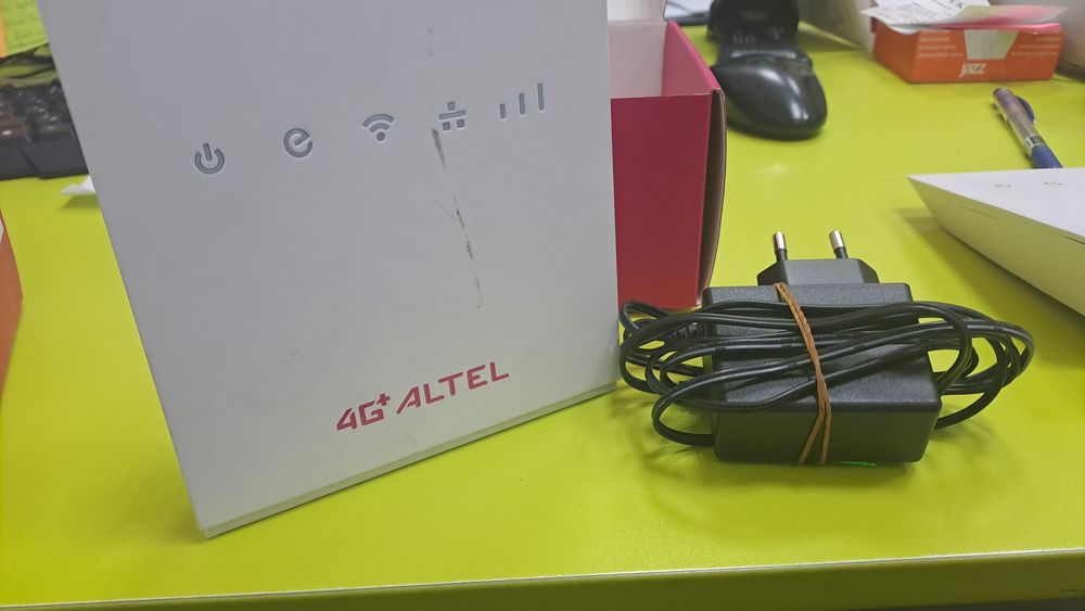 Продам роутер алтел