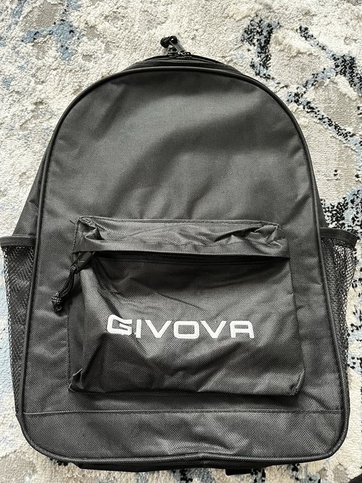 Чисто нова раница Givova и чанта за кръста
