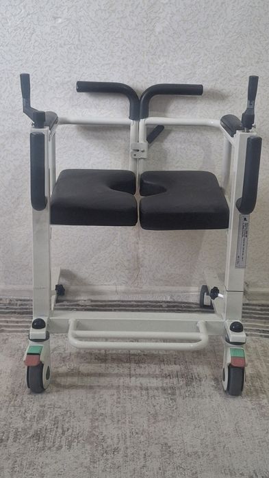 Санитарный  стул