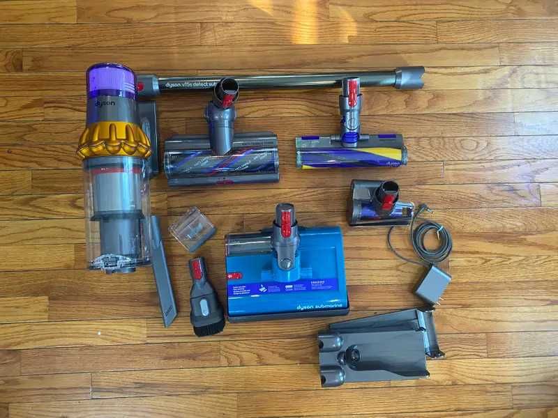 Пылесос DYSON V15 Detect Submarine  есть наличии другие модели !!!