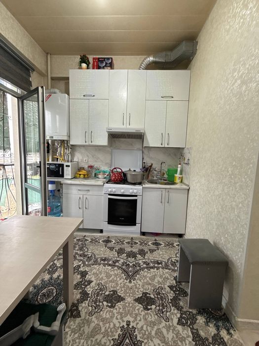 Юнусабад 4 квартал. Продается квартира 2/9/11